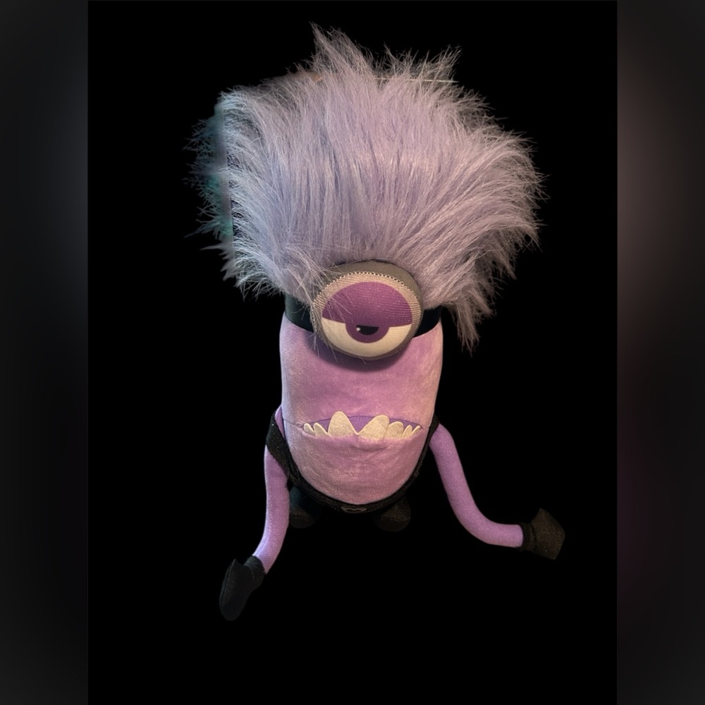 Despicable Me 2 purple evil one eye minion plush stuffy used like new Carl